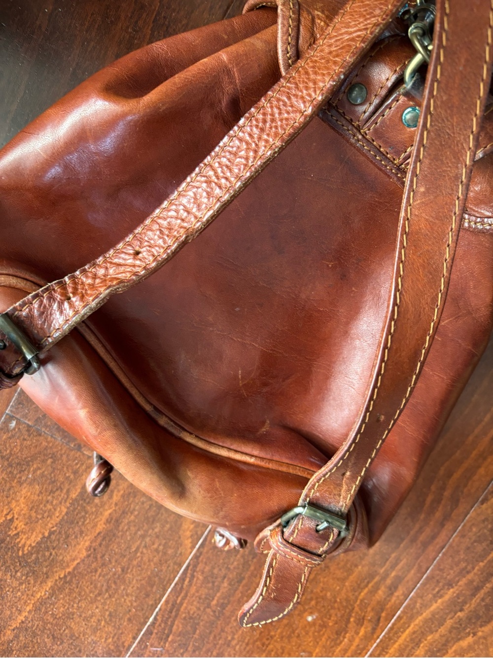 Vintage La Sella Roma Italian Leather Small Backpack Satchel, Drawstring Flap - Picture 5 of 16